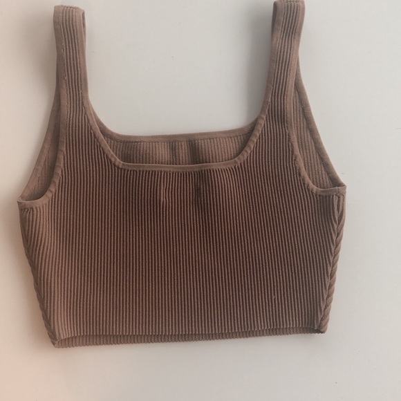 Aritzia Sculpt Knit Squareneck Cropped Tank in Medium - Picture 4 of 5